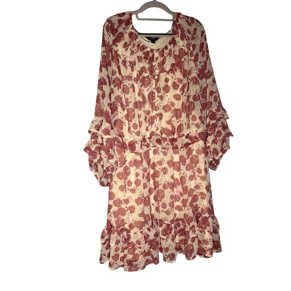 Simply Vera Vera Wang Dresses & Skirts - Simply Vera Vera Wang Chiffon Ruffle dress pink floral print‎